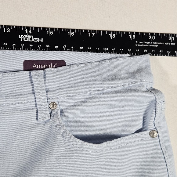 Gloria Vanderbilt Jeans Women's Amanda Original Slimming Size 16W Light Blue - Picture 6 of 7